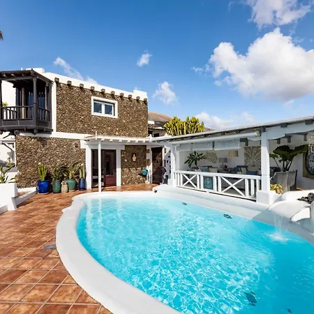 Deluxe Designer Historic Via Lactea, Panoramic Sea Views, Own Private Heated Pool And Subtropical Garden Villa *