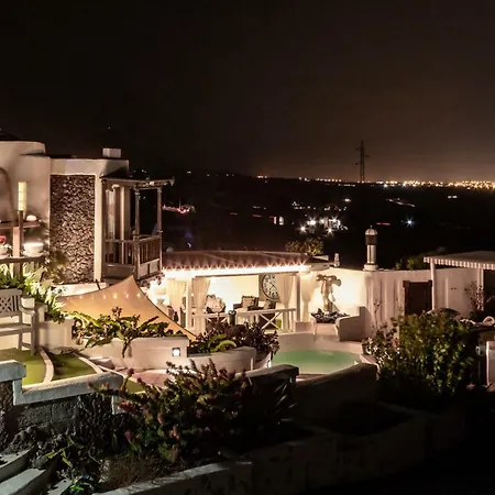 Deluxe Designer Historic Via Lactea, Panoramic Sea Views, Own Private Heated Pool And Subtropical Garden Willa