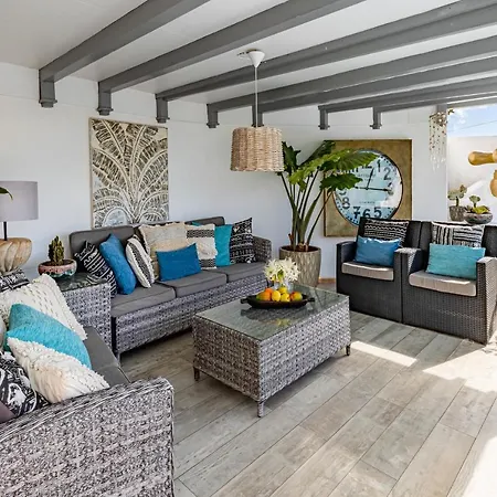 Deluxe Designer Historic Via Lactea, Panoramic Sea Views, Own Private Heated Pool And Subtropical Garden ヴィラ *