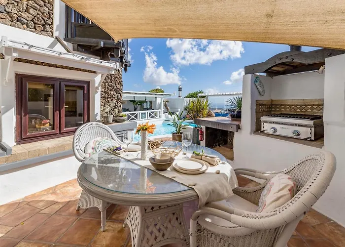 Villa Deluxe Designer Historic Via Lactea, Panoramic Sea Views, Own Private Heated Pool And Subtropical Garden *