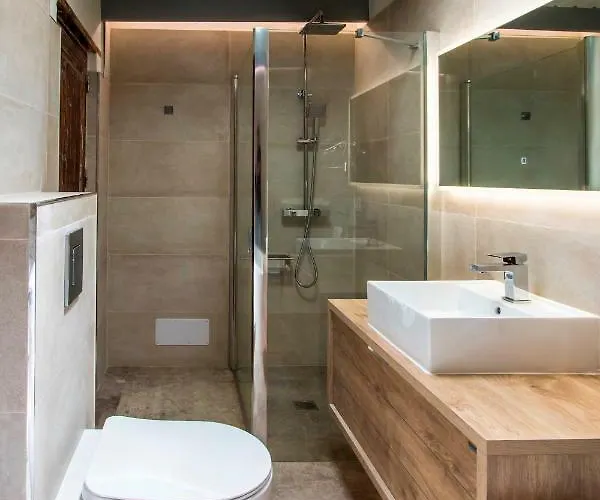 Villa Deluxe Designer Historic Via Lactea, Panoramic Sea Views, Own Private Heated Pool And Subtropical Garden La Asomada (Lanzarote)